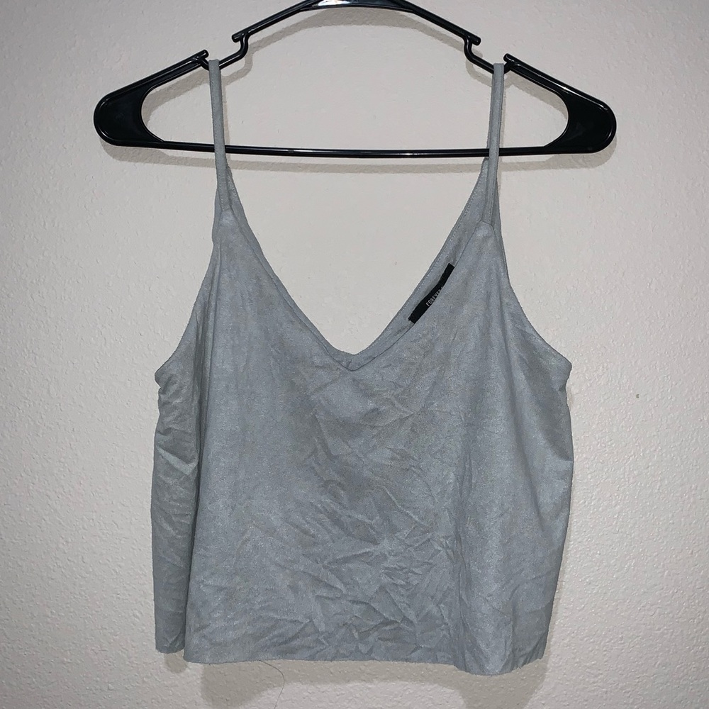 Women’s flowy tank top